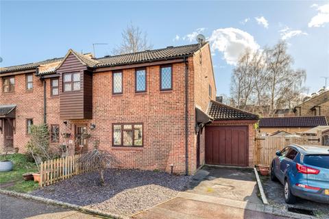 3 bedroom end of terrace house for sale - Burbage Green, Bracknell, Berkshire, RG12