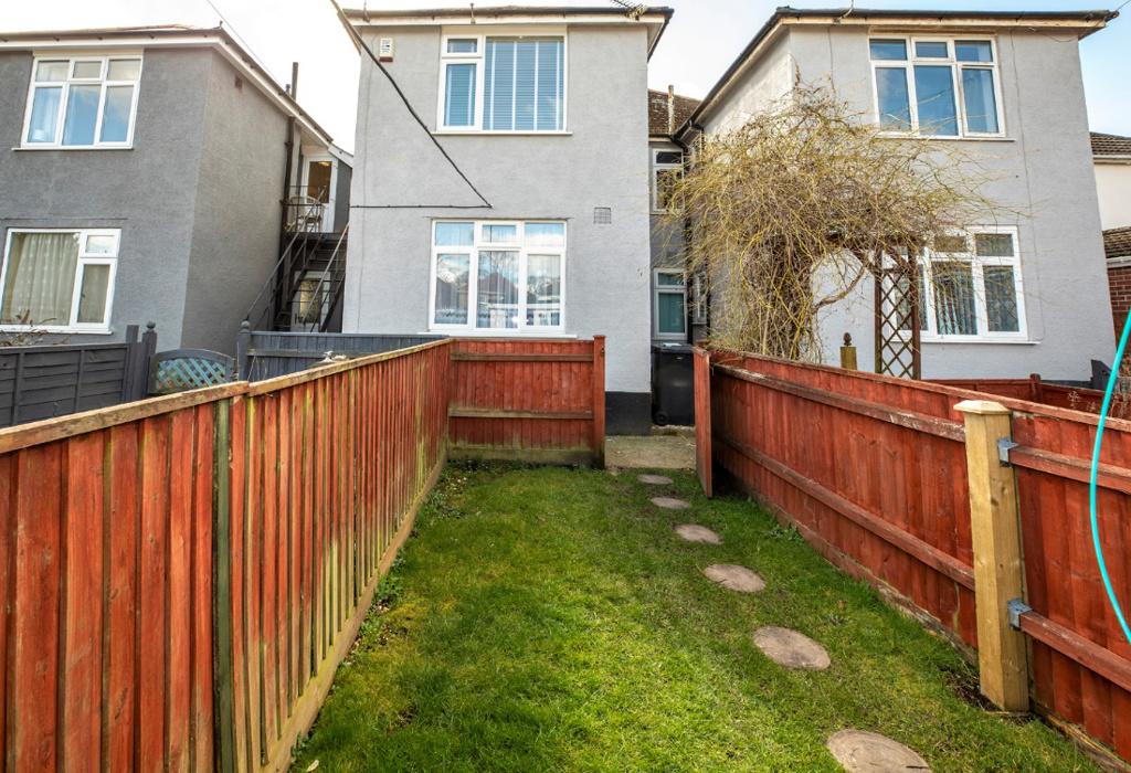 Malvern Court, Malvern Road, Bournemouth, Dorset 2 bed flat for sale