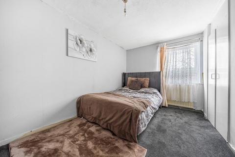 21 Kimbolton Close, London, SE12 0JH