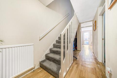 21 Kimbolton Close, London, SE12 0JH