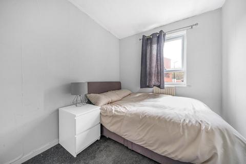 21 Kimbolton Close, London, SE12 0JH