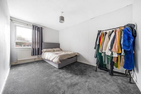 21 Kimbolton Close, London, SE12 0JH