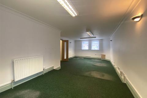 3 bedroom end of terrace house for sale, Giles Place, Hexham, Northumberland, NE46