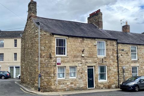 3 bedroom end of terrace house for sale, Giles Place, Hexham, Northumberland, NE46