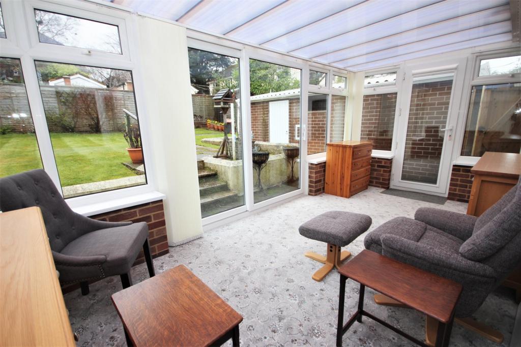 Kirkway, Broadstone, Dorset, BH18 2 bed bungalow for sale £475,000