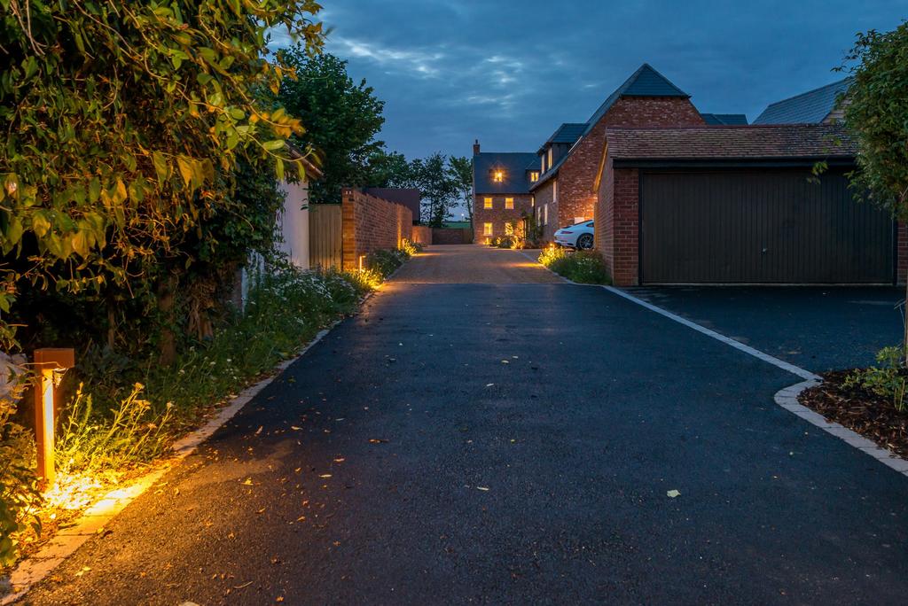 Dusk Externals