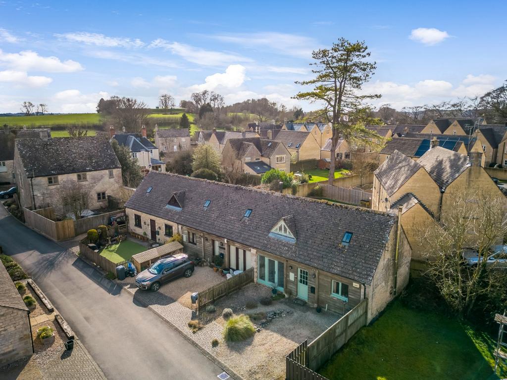Birdlip Farm, Birdlip, Gloucester, Gloucestershire, GL4 2 bed end of