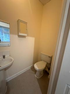 Studio to rent, Alton Gardens, Luton