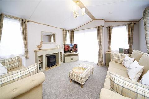 2 bedroom lodge for sale, Havant Road, Hayling Island Hampshire