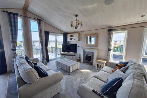 2 bedroom lodge for sale, Hendra Croft Newquay