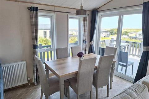 2 bedroom lodge for sale, Hendra Croft Newquay