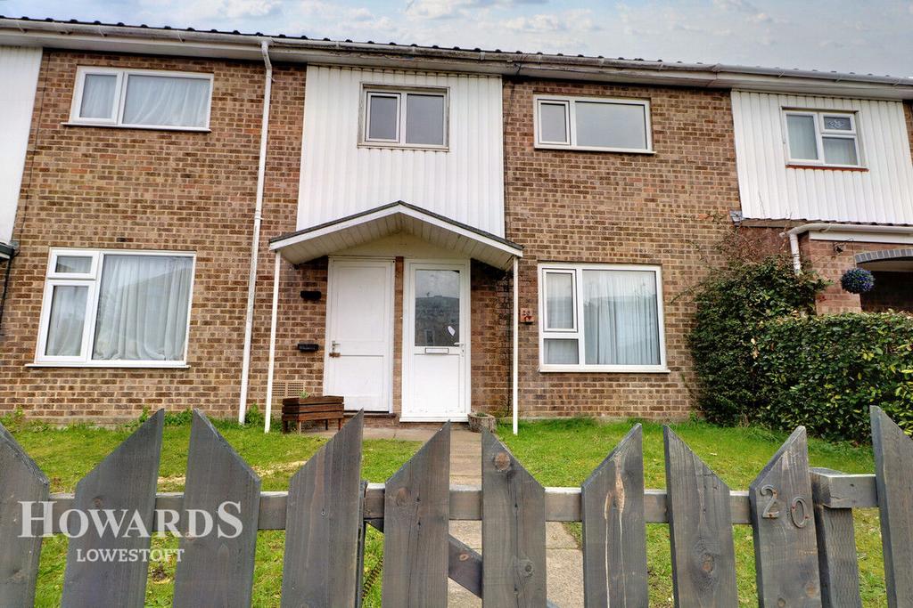 Hardy Close, Lowestoft 3 bed terraced house for sale £165,000