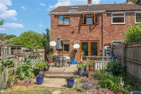 7 Chestnut Walk, Alresford, SO24 9NA