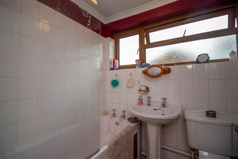 7 Chestnut Walk, Alresford, SO24 9NA