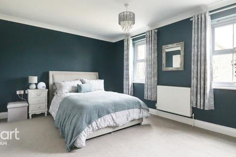 10. Baxter Close, Fakenham, NR21 8LE