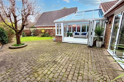 3 bedroom detached bungalow for sale, Verwood