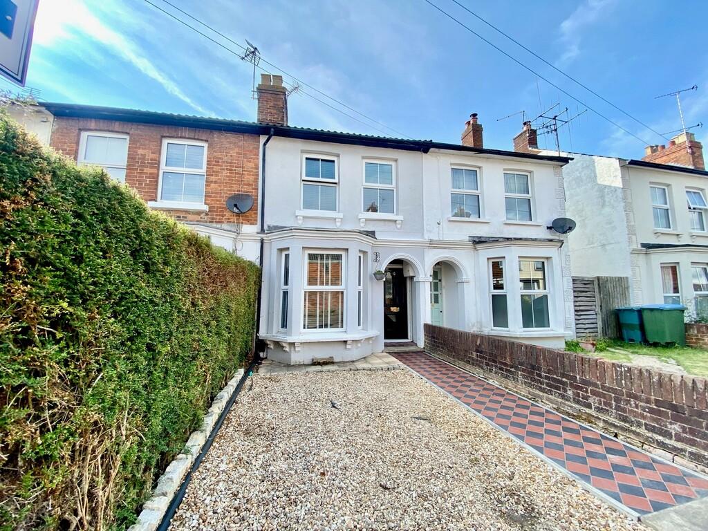 Queen Street, Aylesbury, Buckinghamshire 3 bed terraced house £340,000