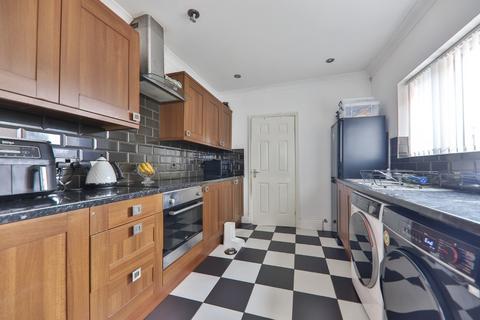 3 bedroom end of terrace house for sale - South View, Anlaby Common, Hull,  HU4 7SG