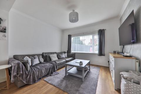 3 bedroom end of terrace house for sale, South View, Anlaby Common, Hull,  HU4 7SG