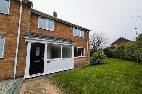 3 bedroom semi-detached house to rent, Tyne Way, Newcastle-under-Lyme, ST5