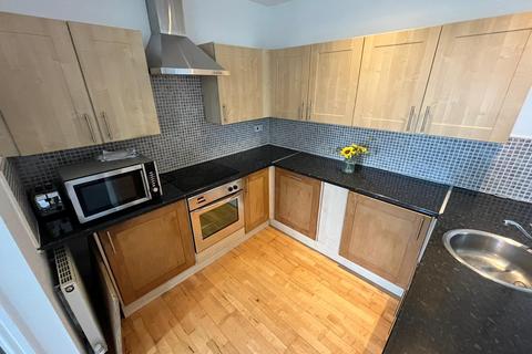2 bedroom apartment for sale - 78 Potternewton Lane,  Leeds, LS7