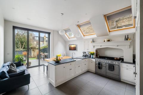26 Clyde Road, London, N22 7AE