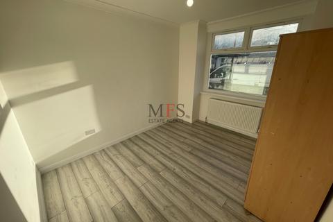 undefined, Dagmar Road, Southall, UB2