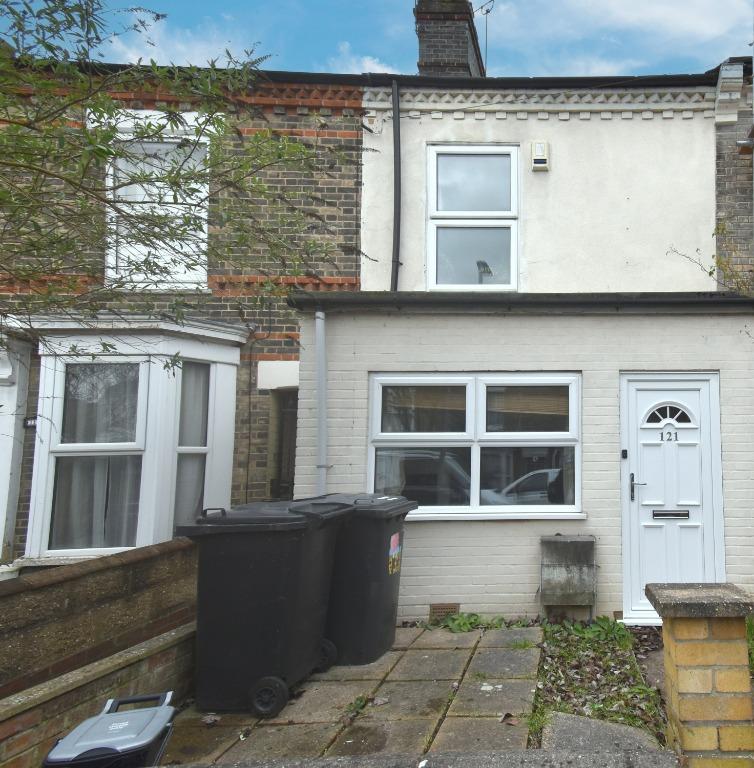 Connaught Road, Norwich, NR2 3 bed terraced house to rent £1,370 pcm (£316 pw)