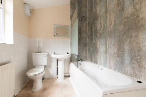 3 bedroom terraced house to rent, Connaught Road, Norwich, NR2