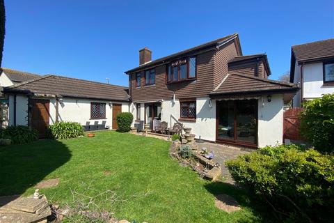 4 bedroom detached house for sale, Freshwater Drive, Hookhills, Paignton