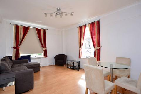 1 bedroom flat to rent - Chesterfield Gardens, Mayfair, London, W1J