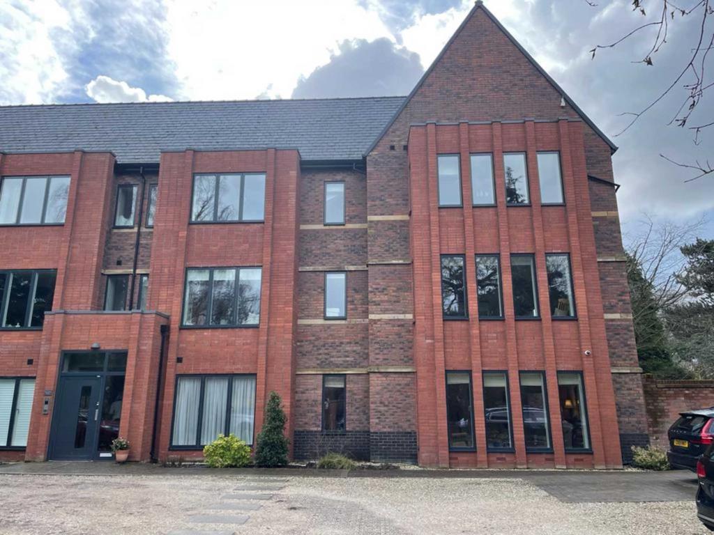 Elmsley Road, Mossley Hill 2 bed apartment £1,600 pcm (£369 pw)