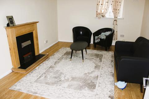 2 bedroom flat for sale - Caergynydd Road, Caergynydd Road, Waunarlwydd, SA5