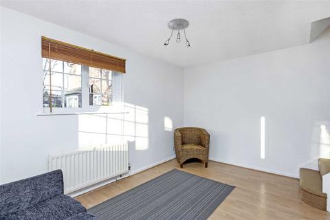 1 bedroom house to rent, Upper Tooting Park, London, SW17