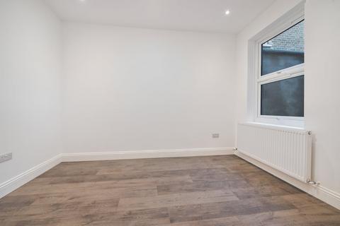 3 bedroom ground floor flat to rent, Marlborough Road, London, N22