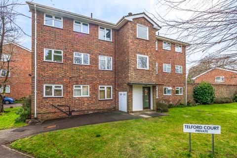 2 bedroom apartment for sale - Telford Court, Guildford, GU1
