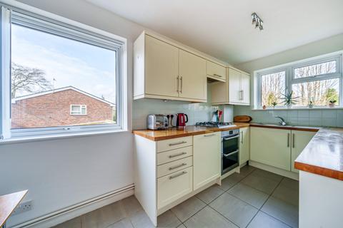 2 bedroom apartment for sale - Telford Court, Guildford, GU1