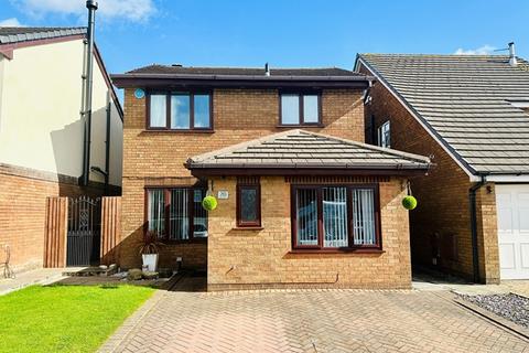 3 bedroom detached house for sale - Molyneaux Road, Westhoughton, Bolton, BL5 3EU