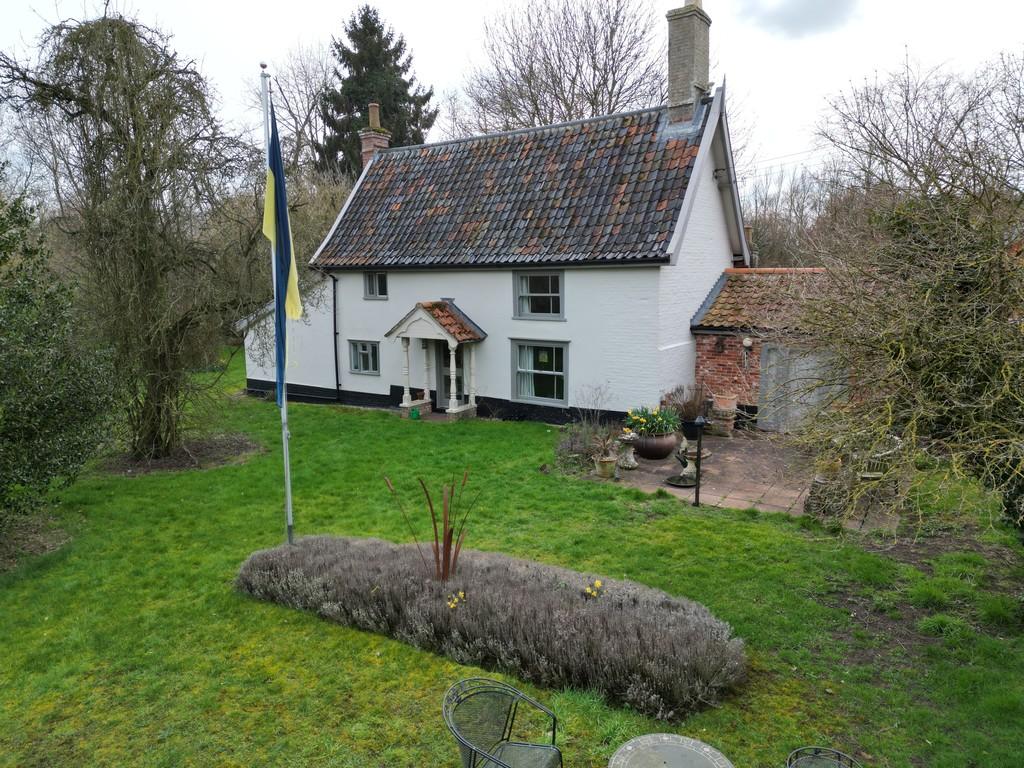 Low Road, Wortwell 3 bed detached house for sale £650,000