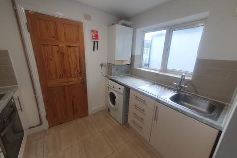 1 bedroom flat to rent, Tavistock Avenue , E17