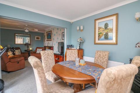 1 Barbara Close, Rochford, SS4 1NQ