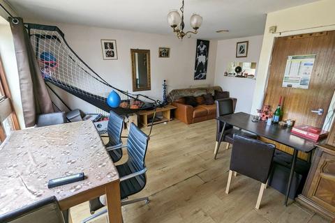 28 Coniston Close, Birmingham, B28 9DD