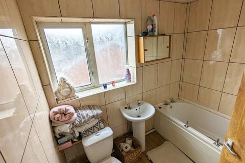 28 Coniston Close, Birmingham, B28 9DD