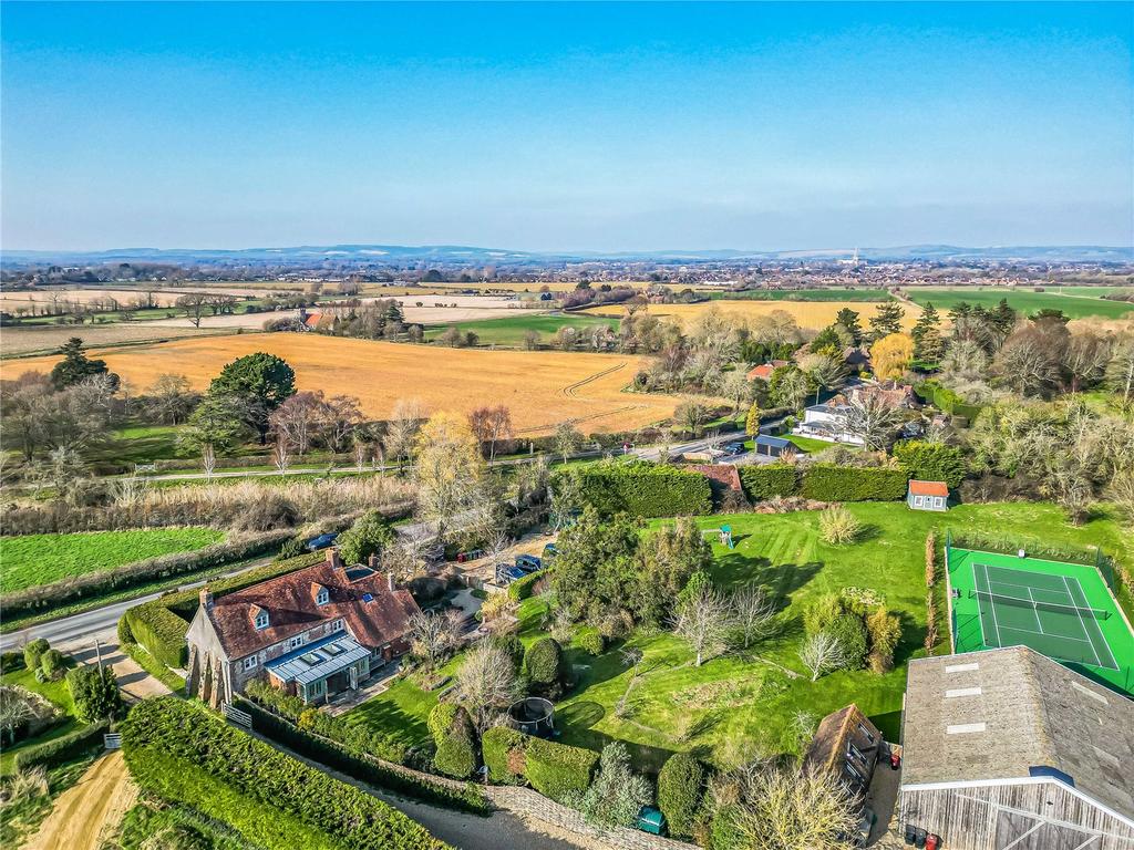 Donnington, Chichester, West Sussex, PO20 8 bed detached house for sale