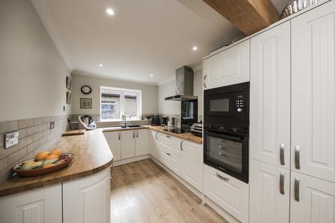 4 bedroom detached house for sale, Marklye Lane, Heathfield