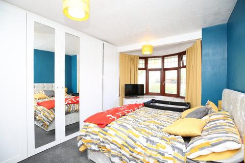70 Shanklin Drive, Nuneaton, CV10 0BG
