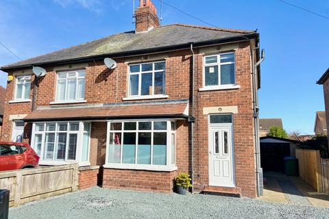 3 bedroom semi-detached house for sale - Wansford Road, Driffield
