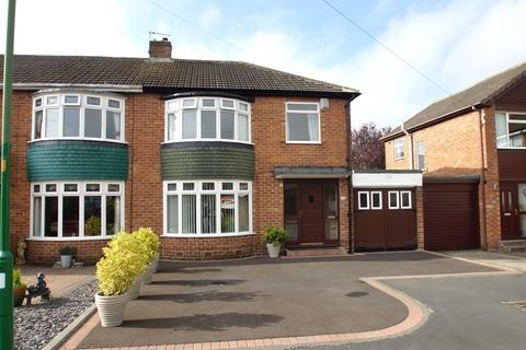 3 bedroom semi-detached house for sale, Wantage Road, Carrville