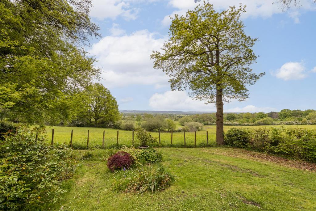 Crook Road, Brenchley, Tonbridge, Kent, TN12 3 bed bungalow £900,000