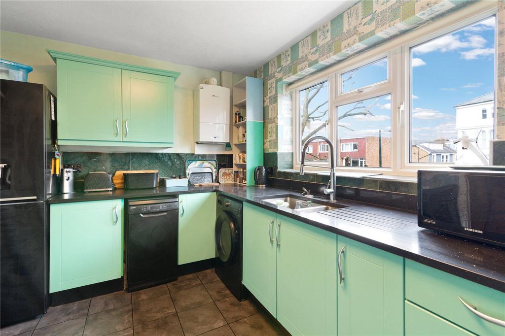 Heathshott, Friars Stile Road, Richmond, Surrey 3 bed flat for sale £